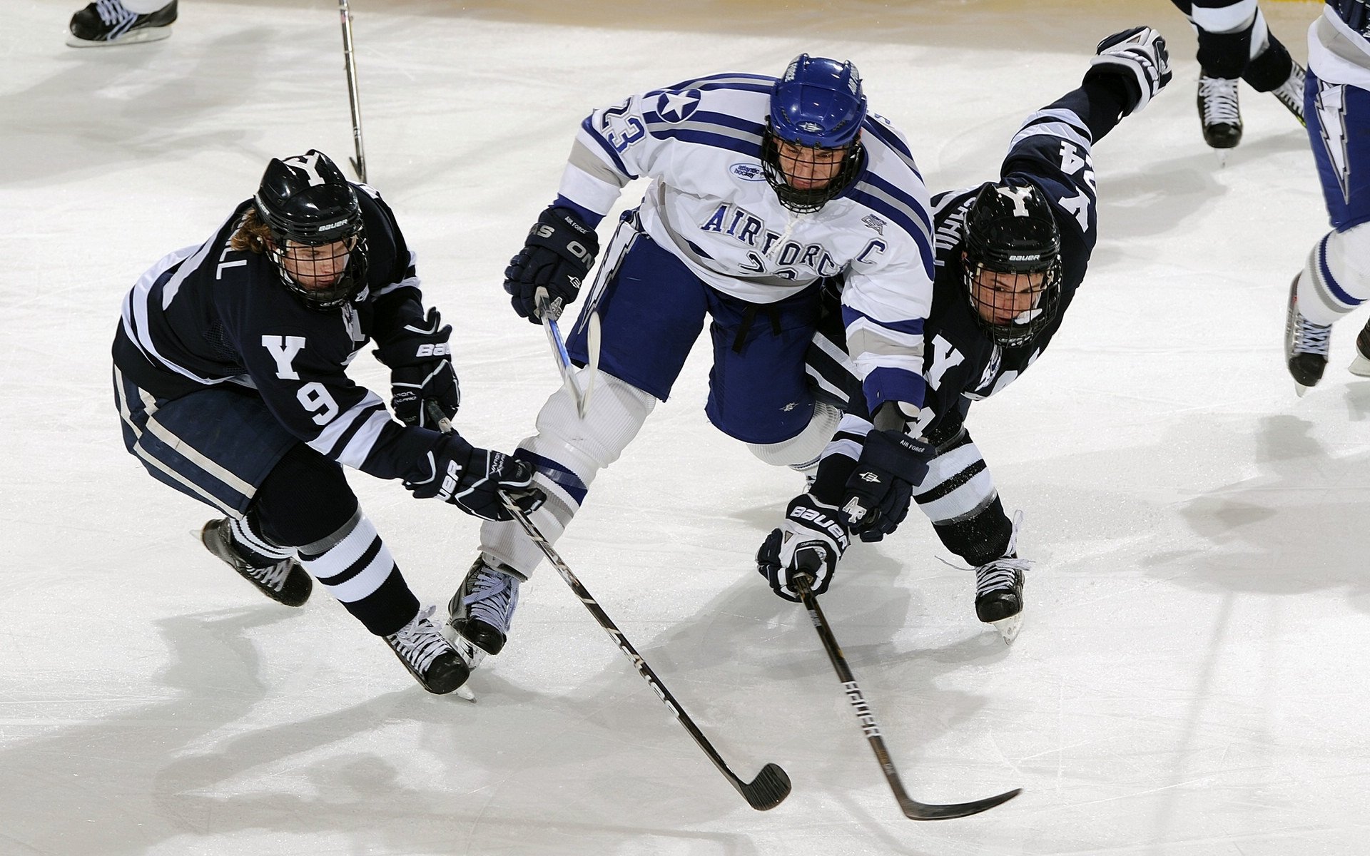 NBA裁判技术辅助系统的发展与应用,nba裁判主导比赛